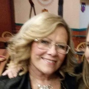 Meet your Posher, Carrie